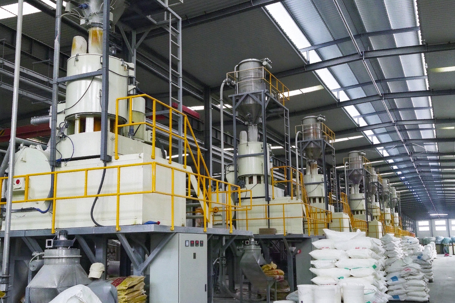 High-speed mixing and compounding equipment